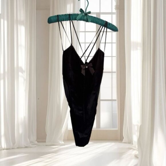 VTG California Dynasty Black Velvet Strappy Bodysuit Size L - Picture 1 of 14
